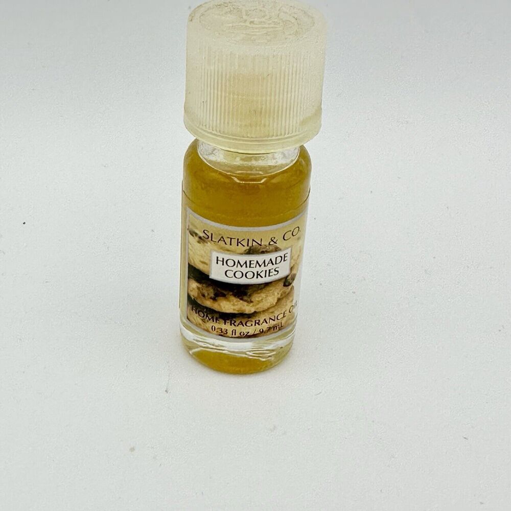 Bath and Body Works Slatkin & Co Homemade Cookies Home Fragrance Oil .33 fl oz